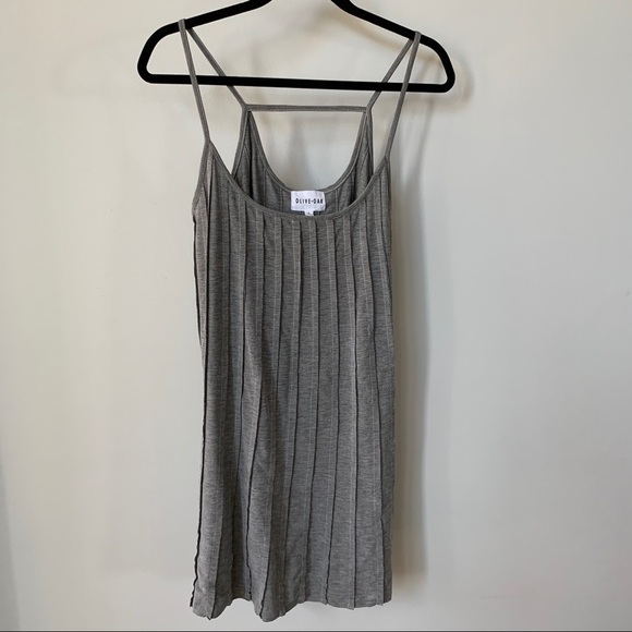 Olive + Oak Pleated Gray Thin Strap Dress Size S - Picture 1 of 6